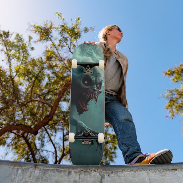 Tabla de Skate Monstruo Fantasma del Horror Skateboard (Outdoor 1)