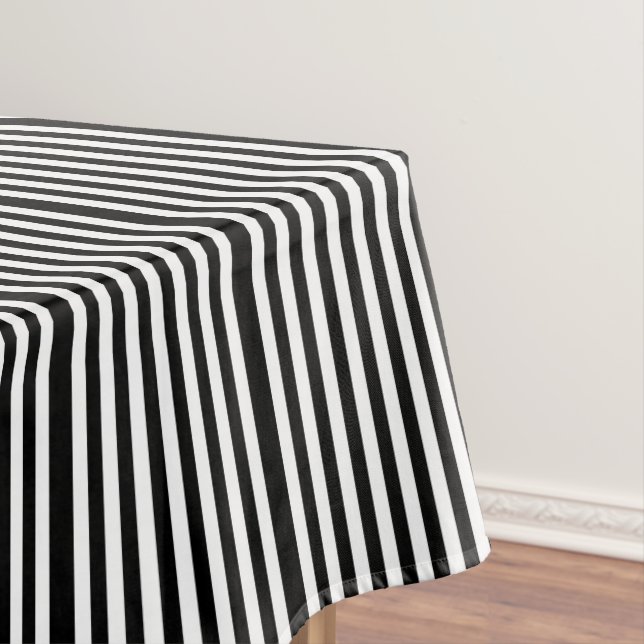Tablecloth Black & White Stripes (In Situ)