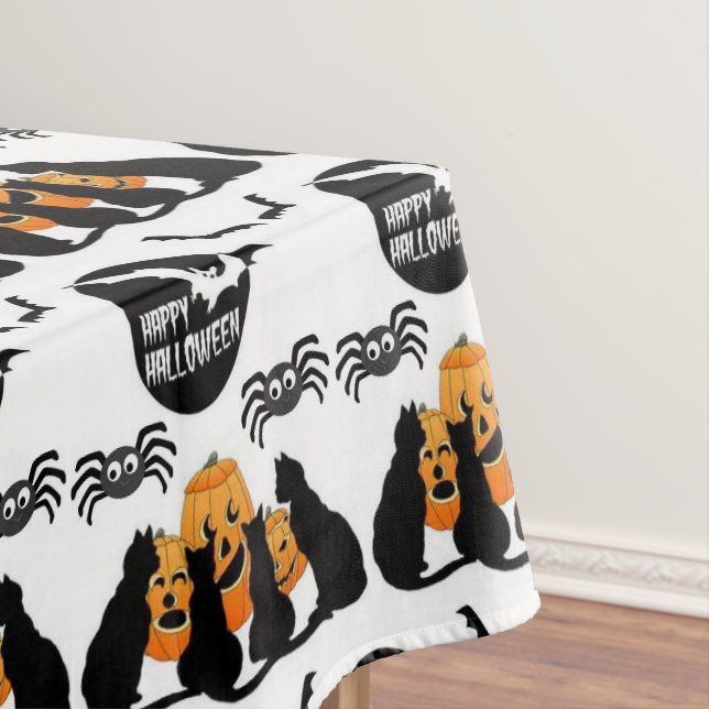 Tablecloth Halloween (In Situ)