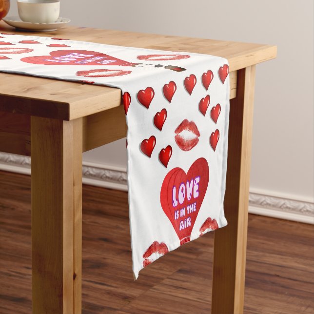 Tablecloth Runner Valentines (In Situ)