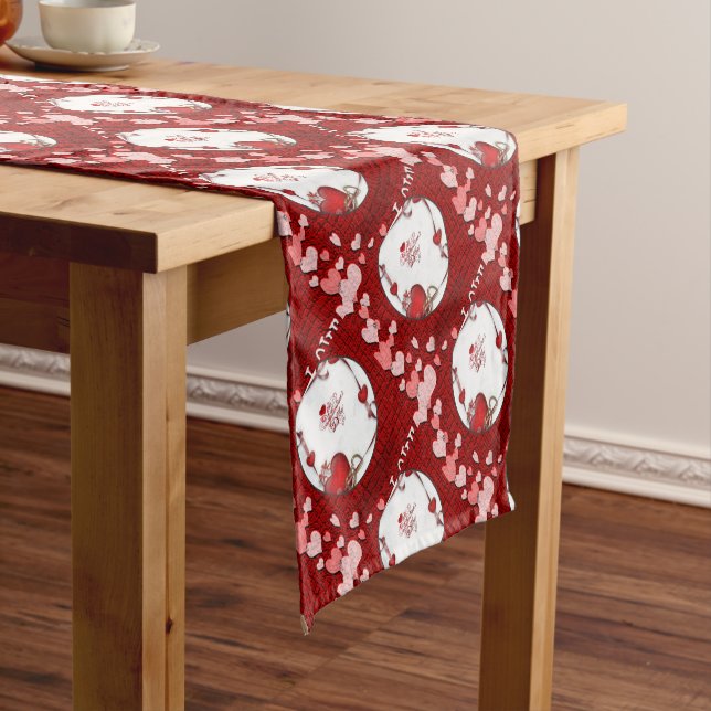 Tablecloth Runner Valentines (In Situ)