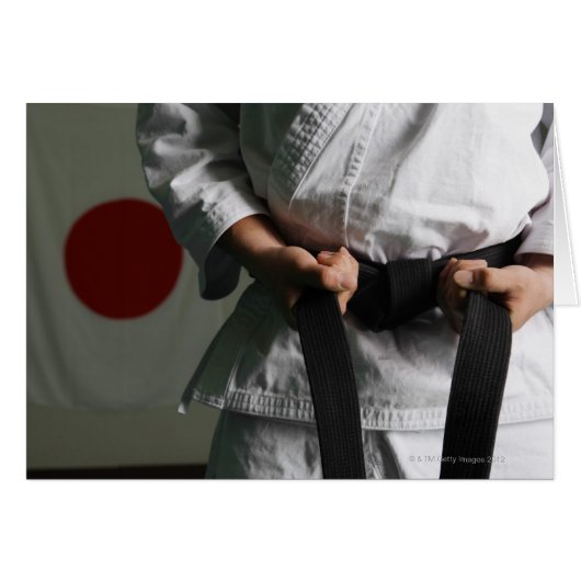 Taekwondo Fighter Tightening Belt (Front Horizontal)