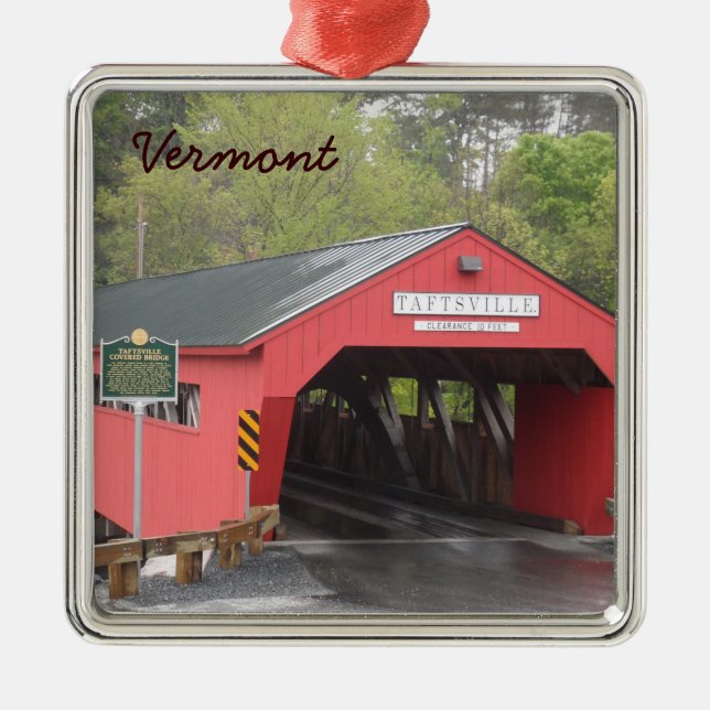 Taftsville Covered Bridge, Vermont Metal Ornament (Front)