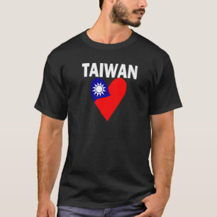 Taiwan Flag Heart Taiwanese Taipei For Family Men T-Shirt