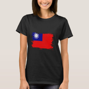 Taiwan Flag Vintage Taiwanese Pride Taiwanese Root T-Shirt