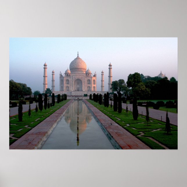 Taj Mahal at daybreak Poster (Front)