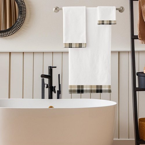 Tan and black plaid bath towel set