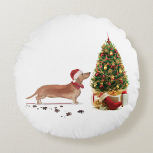 Tan Dachshund Funny Christmas Dog with Tree Round Pillow