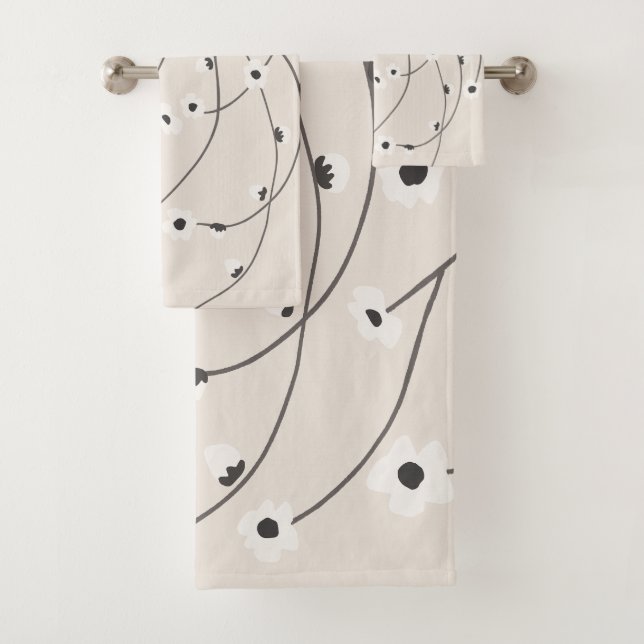 Tangled in Bloom Warm Vintage Bath Towel Set (Insitu)