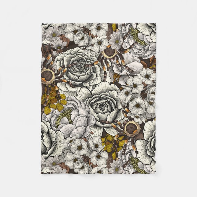 Tarantula garden 2 fleece blanket (Front)