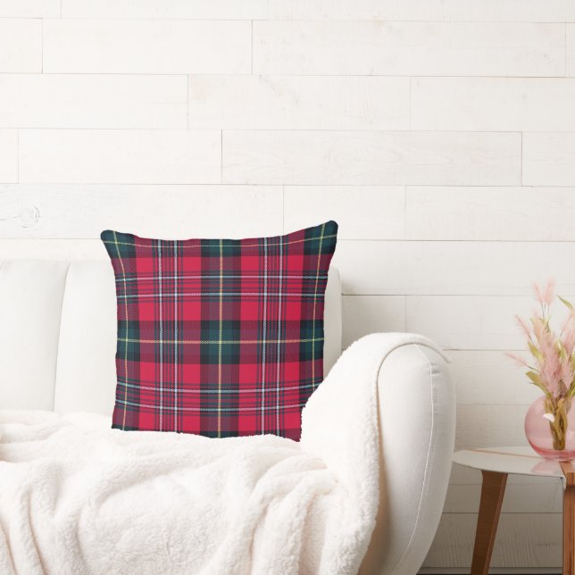 Tartan Throw Pillow (Couch)