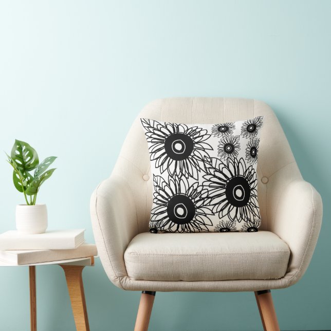 Tattoo Sunflower Floral Black White Tattoo Flower Throw Pillow (Chair)