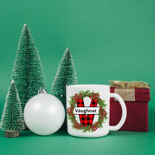 Taza de navidad  personalizada con letra V  Coff Coffee Mug