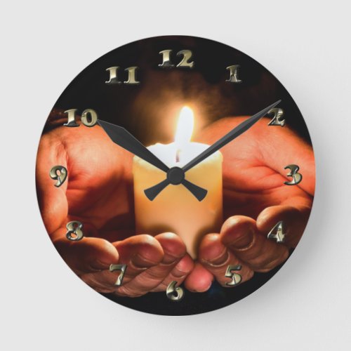 Tea Light Holiday Round Clock