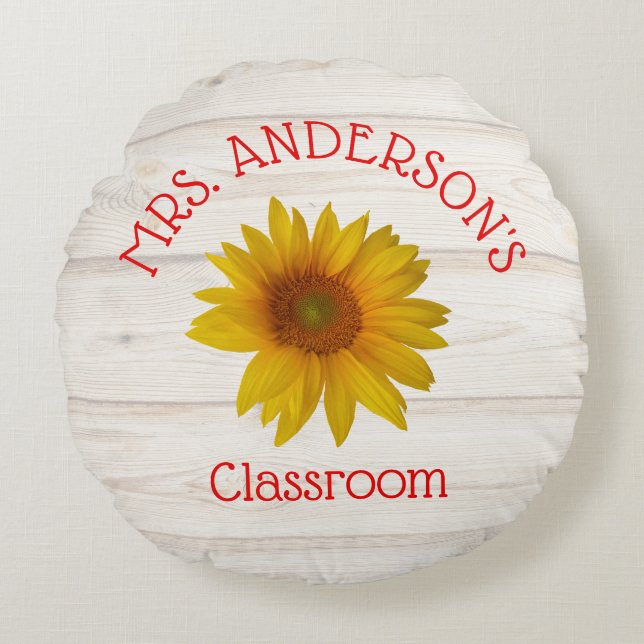 Teacher Rustic Daisies Classroom Round Pillow (Front)