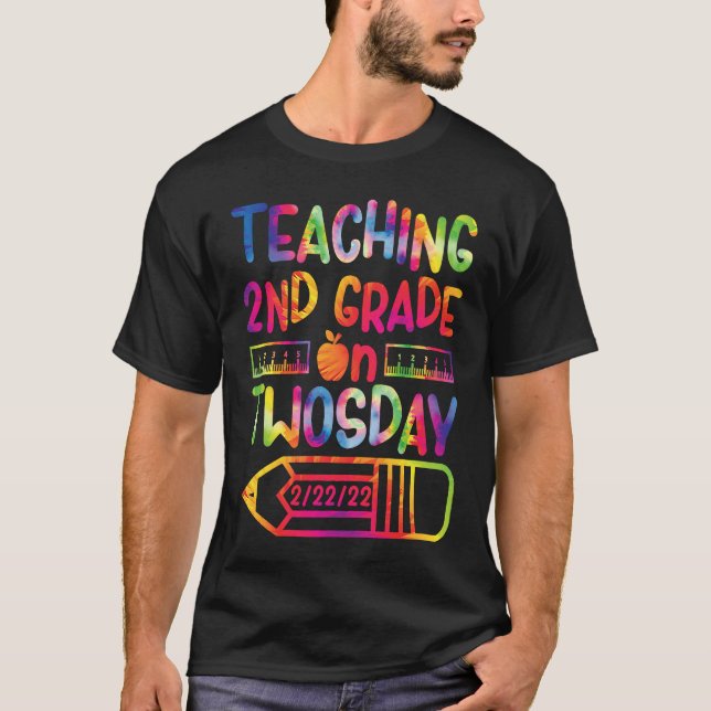 Teaching 2nd Grade on Twosday 2222022 T-Shirt (Front)