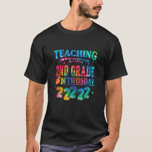 Teaching 2Nd Grade On Twosday 2-22-22 22Nd Februar T-Shirt