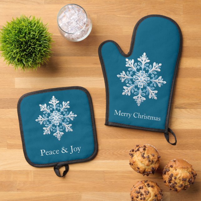 Teak White Light Blue Christmas Snowflake Oven Mitt & Pot Holder Set (Top Down)