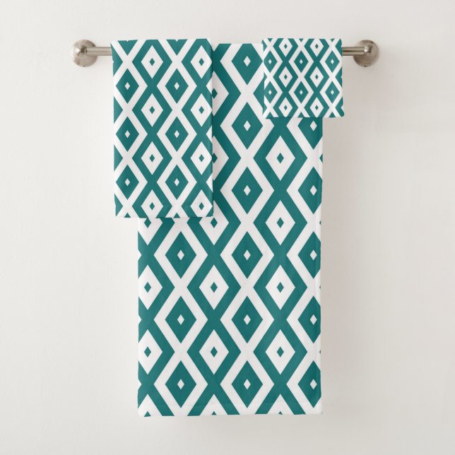 Teal and white diamond pattern bath towel set (Insitu)