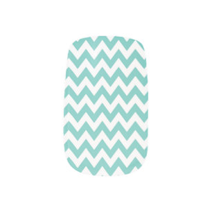 Teal Chevron Pattern Nail Art