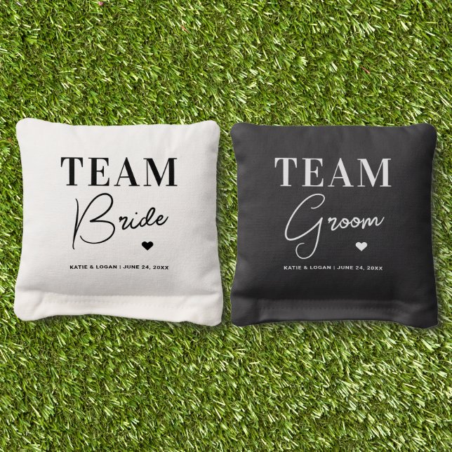 Team Bride Team Groom Wedding Heart Cornhole Bags (Grass)