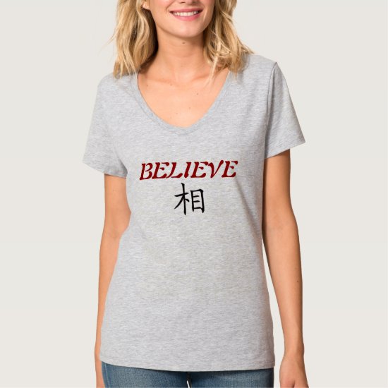 TEE SHIRT VEE NECK BELIEVE SYMBOL WOMENS