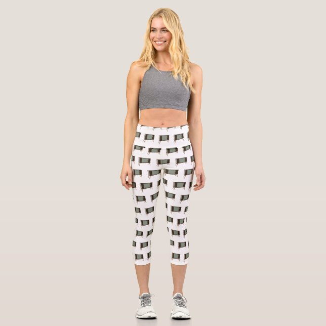 Television cartoon illustration capri leggings (Front)