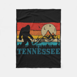 Tennessee Bigfoot Vintage Mountains Nashville Hiki Fleece Blanket