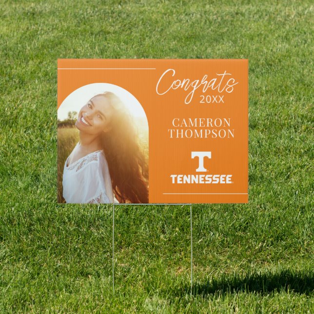 Tennessee Volunteers Graduate Sign (Insitu)