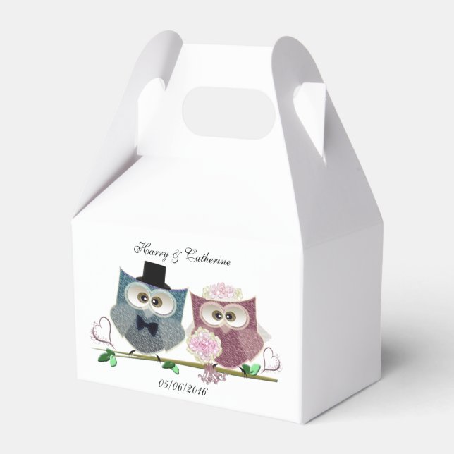 Tent Favor Box with Cute Wedding Owls Art (Front Side)