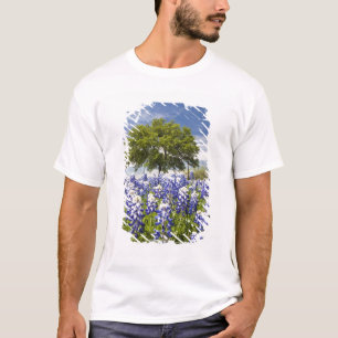 Texas bluebonnets(lupinus texensis) and oak T-Shirt