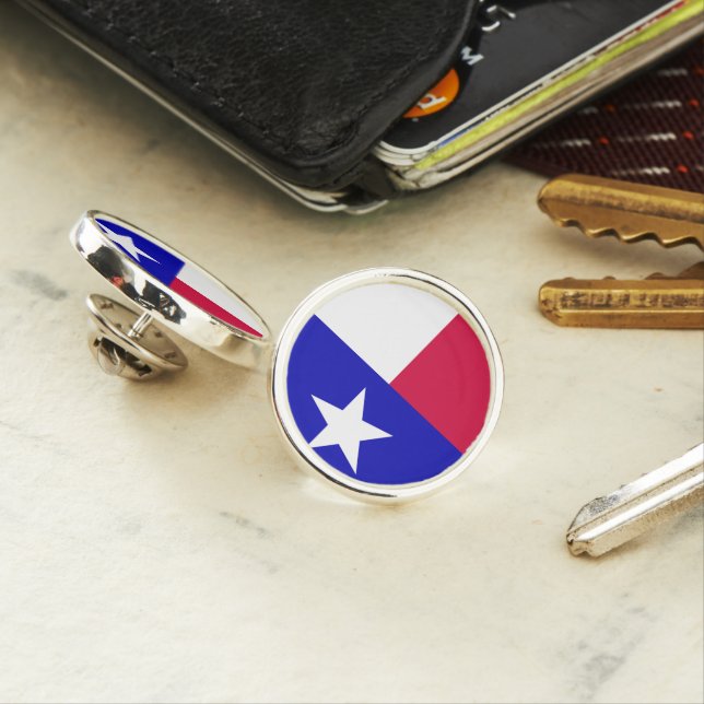 Texas flag lapel pin (In Situ)