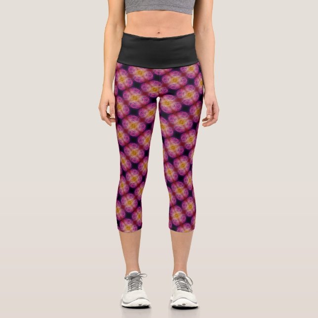 Texture #11.0 of work Horizonte Capri Leggings (Front)
