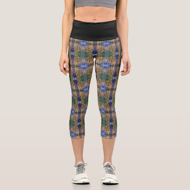 Texture #27 from Horizonte work Capri Leggings (Front)