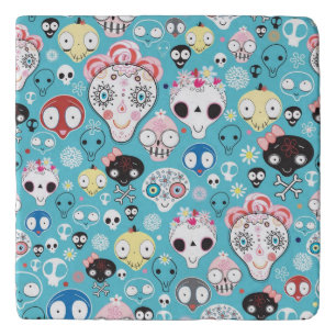Texture laughing skull trivet