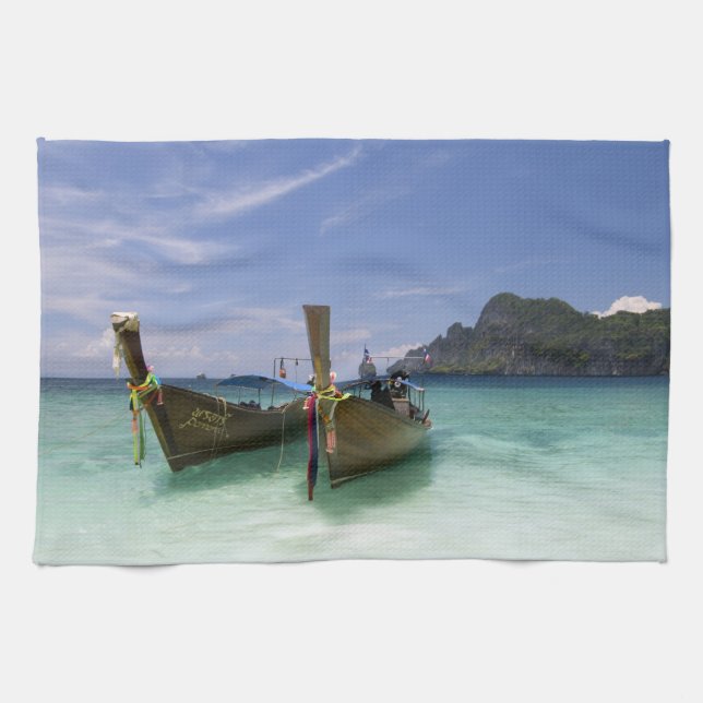 Thailand, Phi Phi Don Island, Yong Kasem beach, Towel (Horizontal)