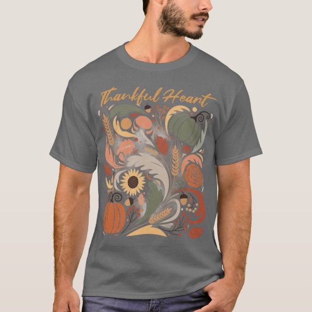 THANKFUL HEART Christian Autumn Quote Scoop family T-Shirt (Front)
