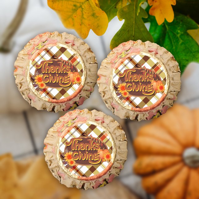 Thanksgiving Retro Plaid Reese's Peanut Butter Cups (Thanksgiving with retro design and fall colors plaid.
Bringing warm atmosphere  to the party.)