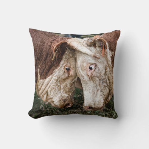 That aint no bull throw pillow