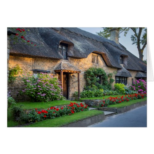 Thatch roof cottage in England