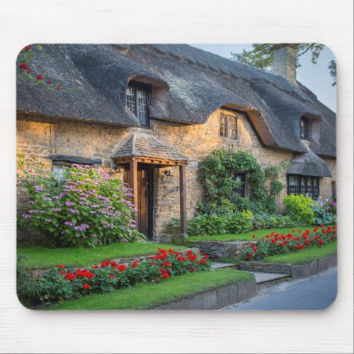 Thatch roof cottage in England Mouse Pad