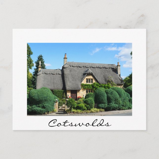 Thatched roof cottage in Chipping Campden Postcard (Front)