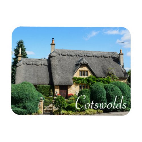 Thatched roof cottage in the Cotswolds Magnet