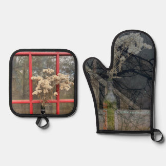 The 13th Skult. Oven Mitt & Pot Holder Set