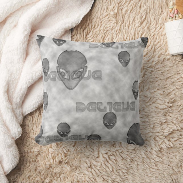 The alien Watchers Throw Pillow (Blanket)