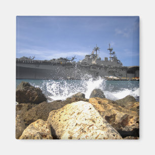 The amphibious assault ship USS Kearsarge Magnet