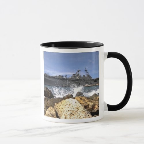 The amphibious assault ship USS Kearsarge Mug