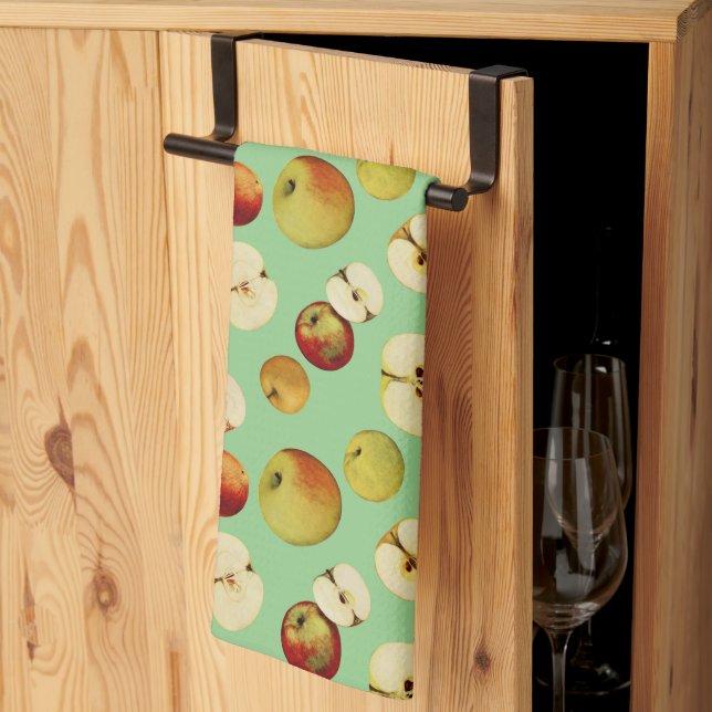 The Apples of New York Kitchen Towel (Thirds Fold)