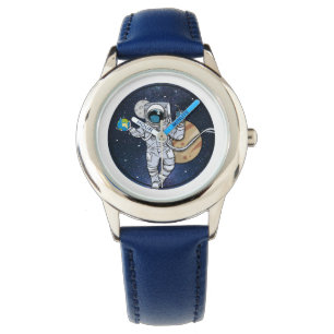 The Astronaut enjoys in space ( watch) Watch
