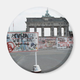 The Berlin Wall Magnet